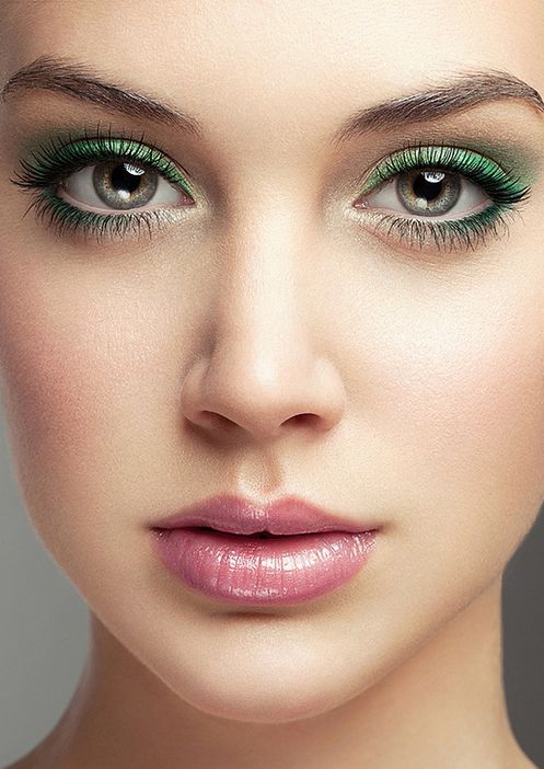 Makeup tips for green eyes